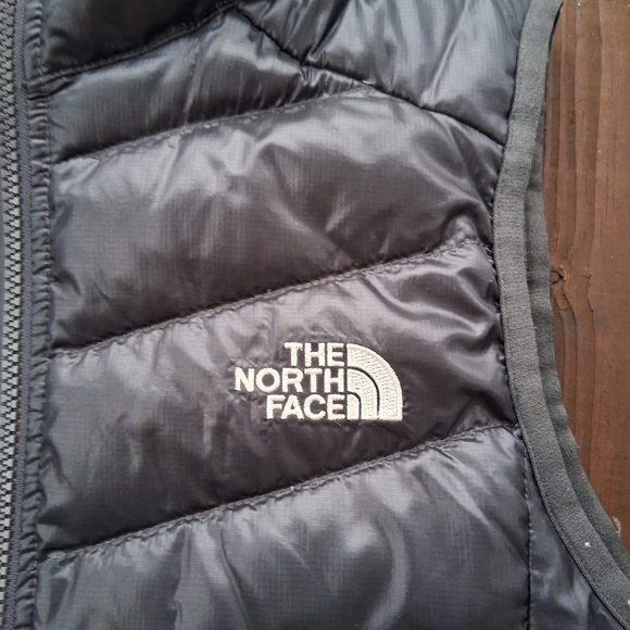 The North Face 550 Goose Down Vest - Picture 3 of 6